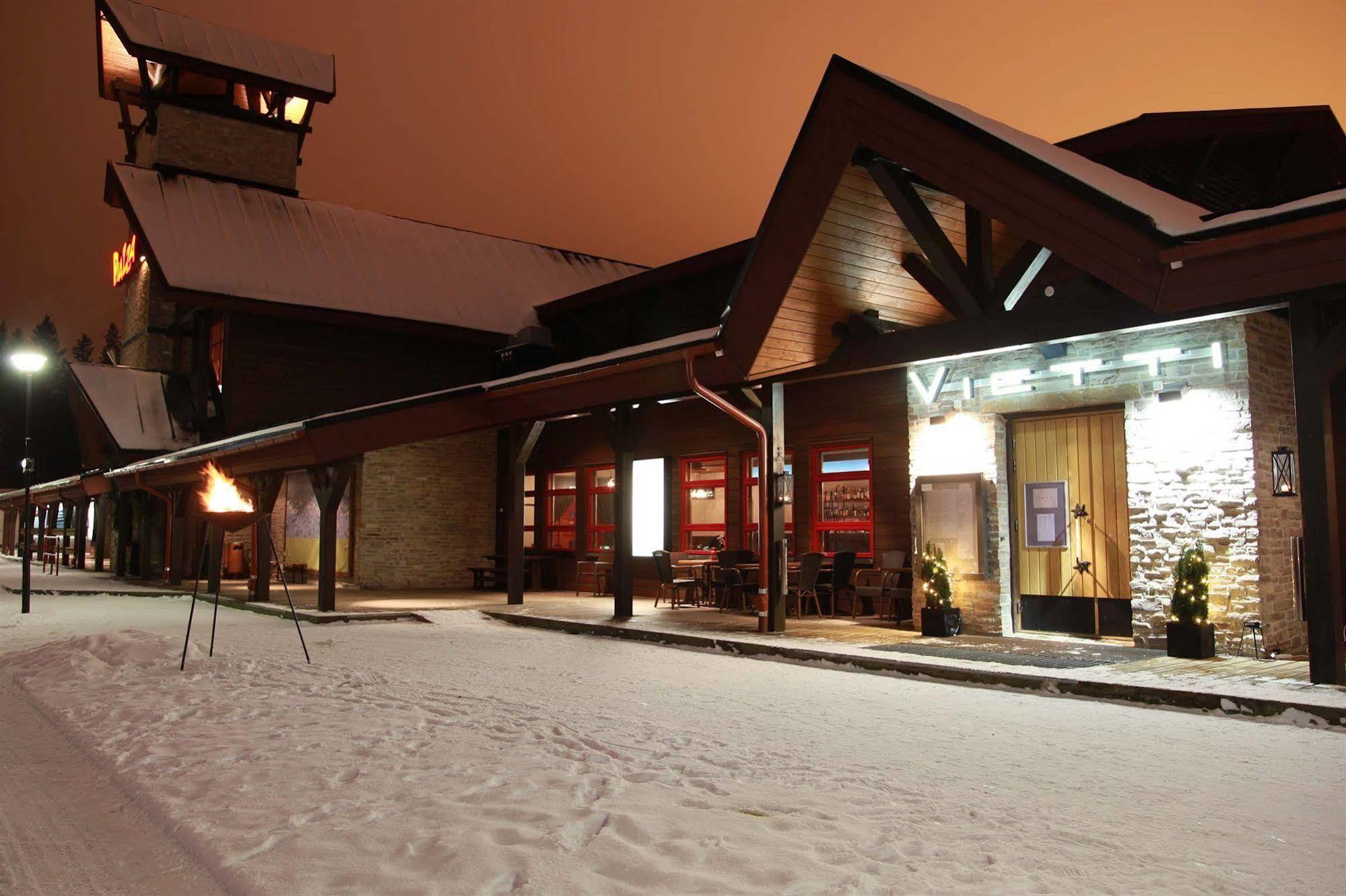 Vietti Suites Тахковуори Екстериор снимка